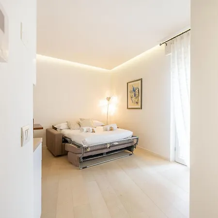Casa Maria - Tra Verona Centro E Stazione Treni Buitenkant foto